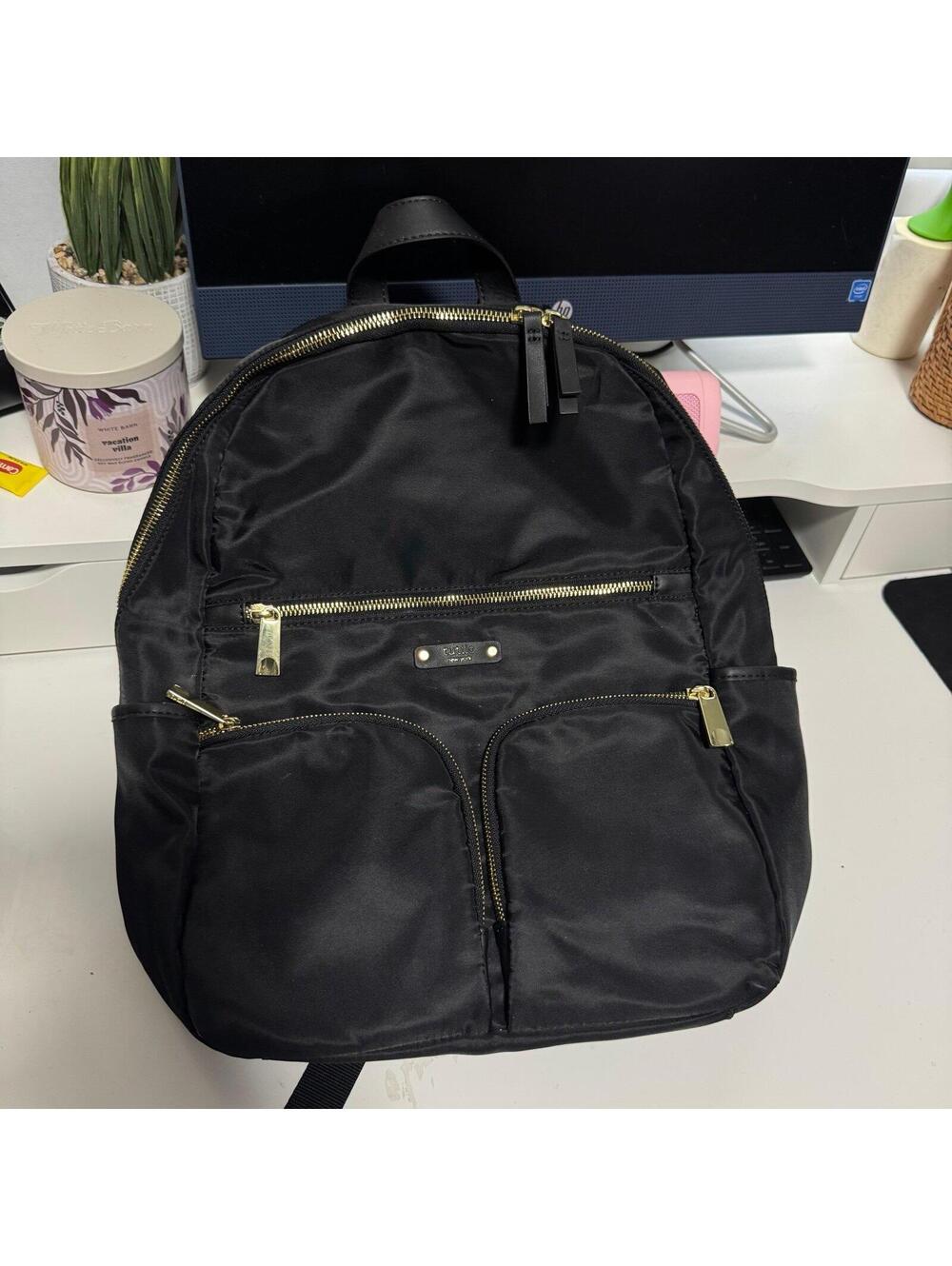 Tutilo New York Tech Multi-Pocket Backpack black